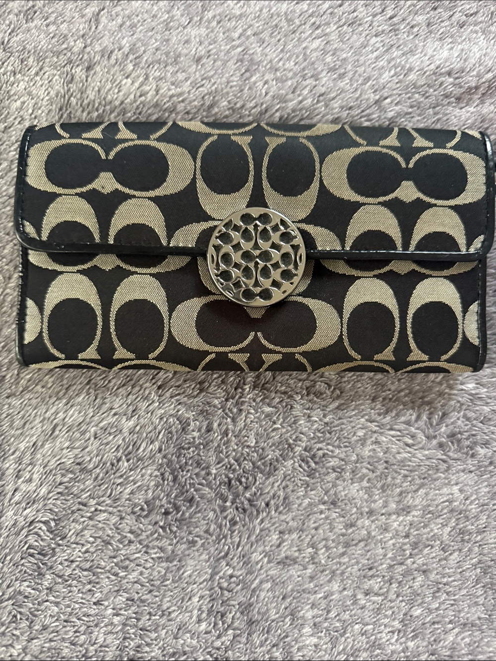 Coach Signature Continental Wallet in Black and Gold-Tone